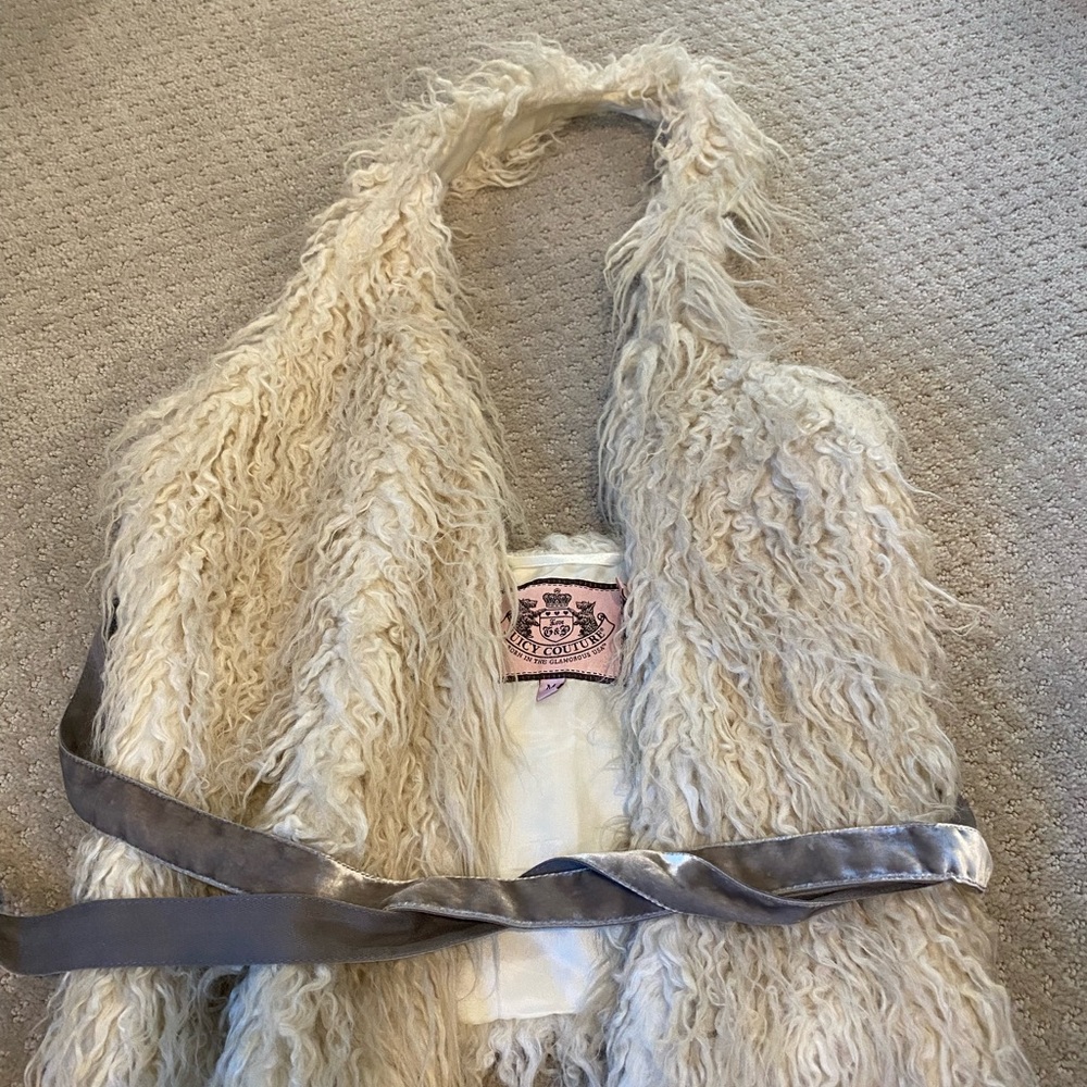 Vest - Picture 2 of 2